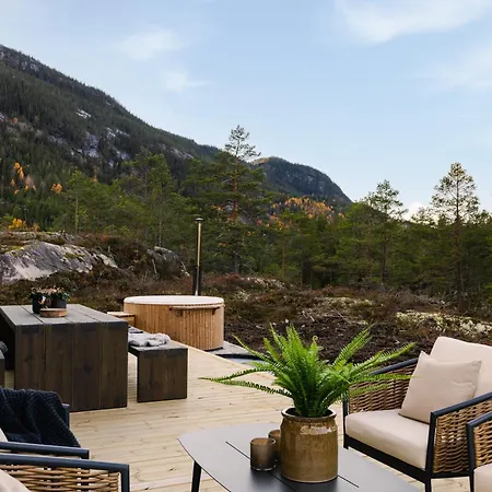 Lakehouse Moss With Sauna, Boat & Jacuzzi شاليه Flatland