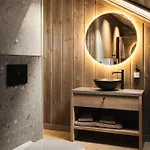 Lakehouse Moss With Sauna, Boat & Jacuzzi 木屋